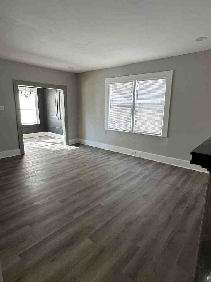 640 Mcmillon Ave Sw #640 - Photo 2 of 10