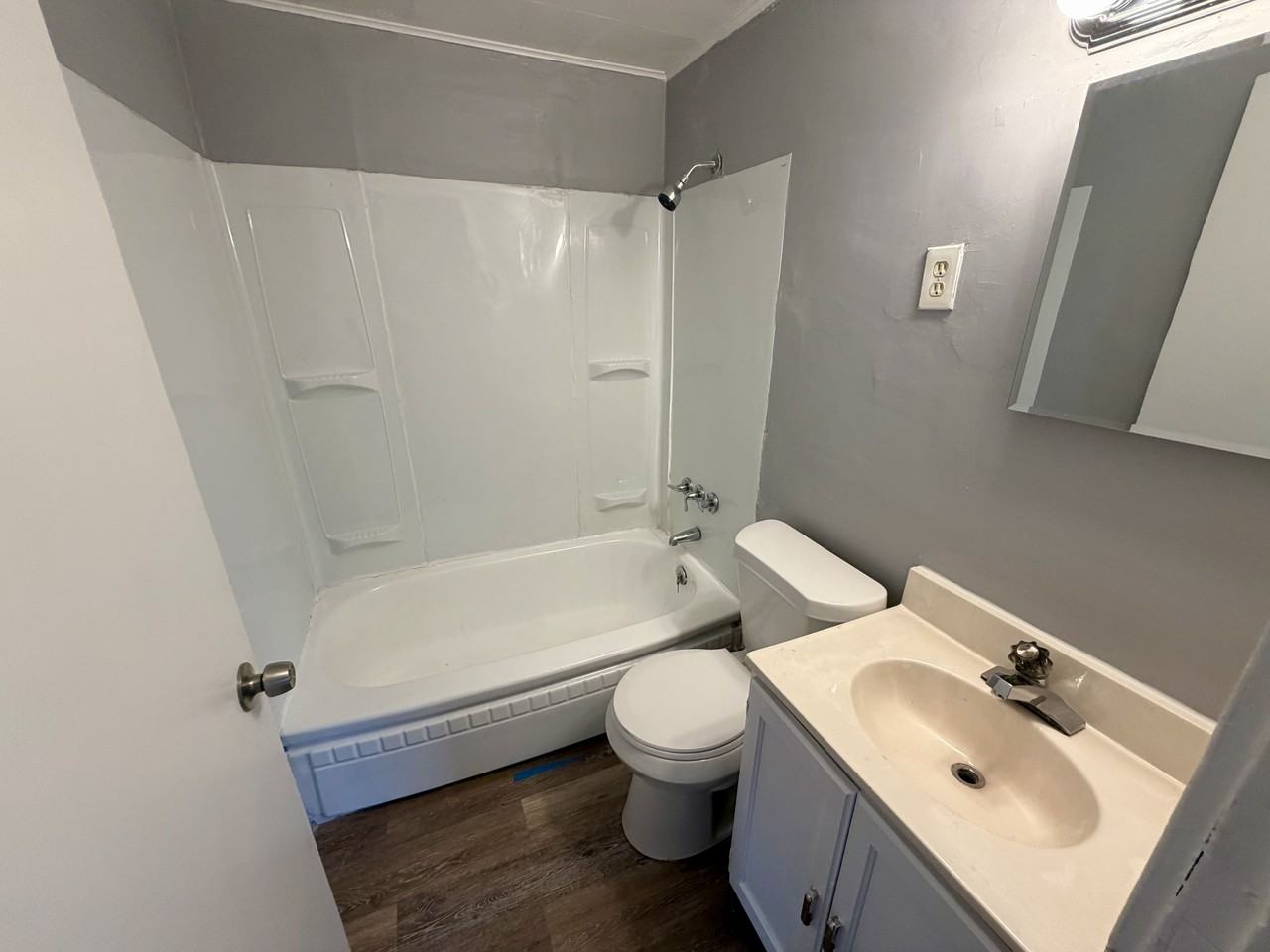 1331 Carman St - Photo 5 of 10