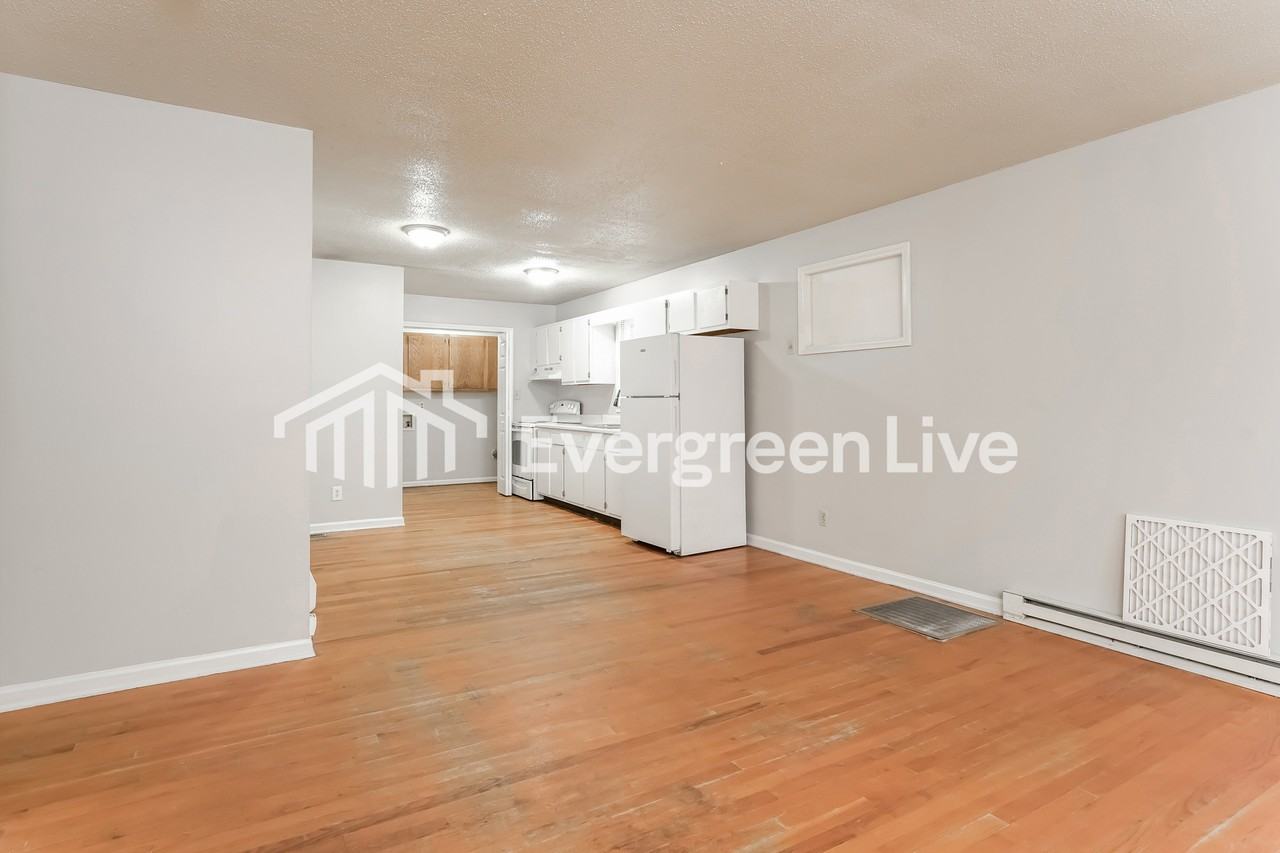 808 Gordon St - Photo 6 of 15