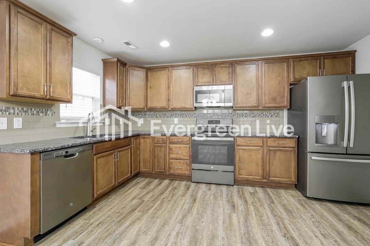 3805 Tarrant Trace Cir - Photo 3 of 14