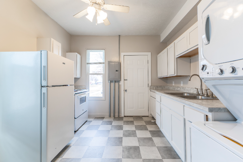 6604 Ballard Ave - Photo 4 of 17