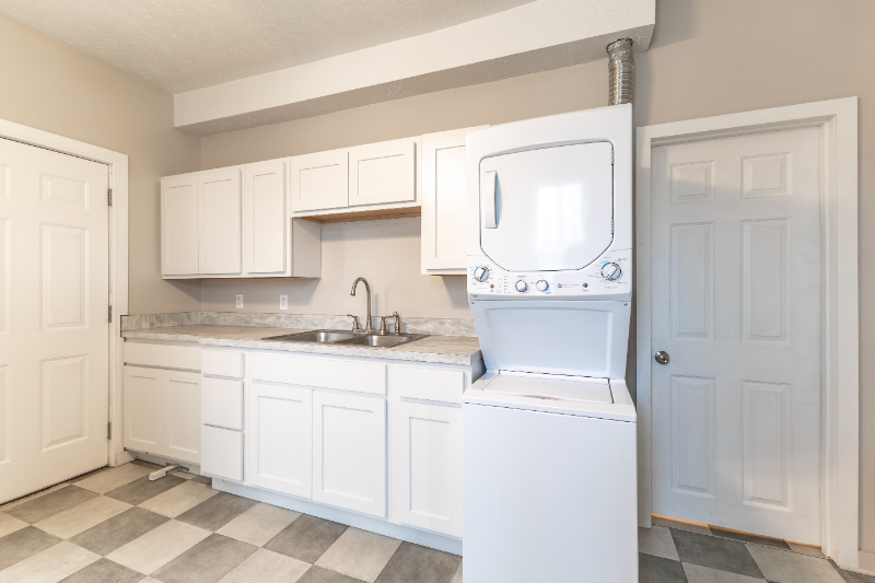 6604 Ballard Ave - Photo 7 of 17