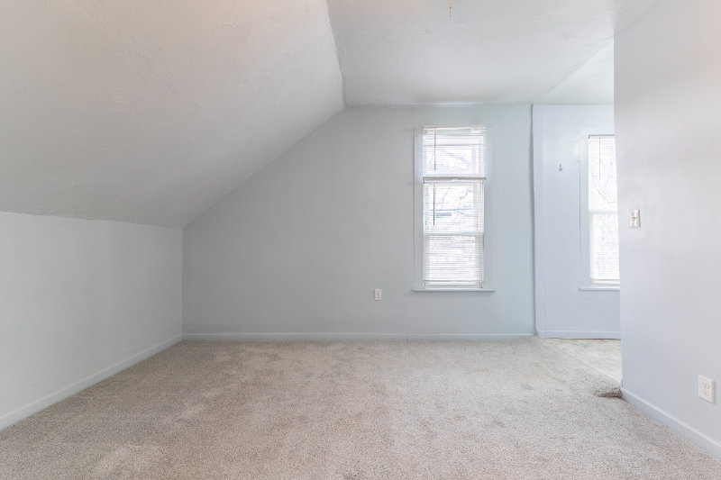 6602 Ballard Ave - Photo 7 of 17