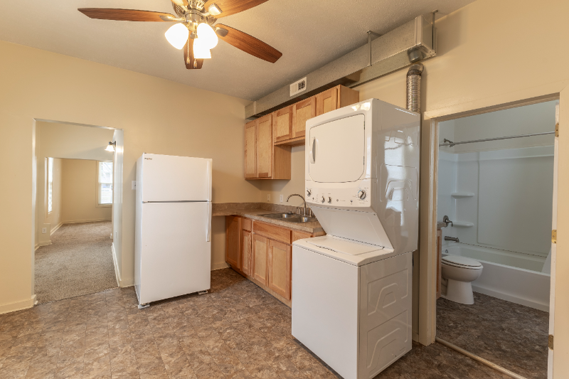 6606 Ballard Ave - Photo 5 of 16