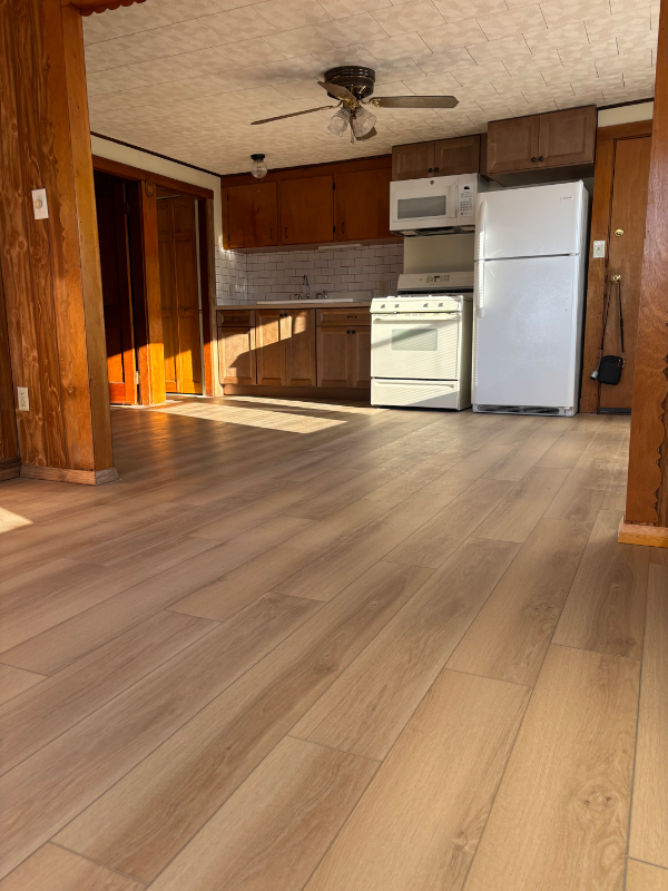 1563 Cove Rd #2W - Photo 4 of 9