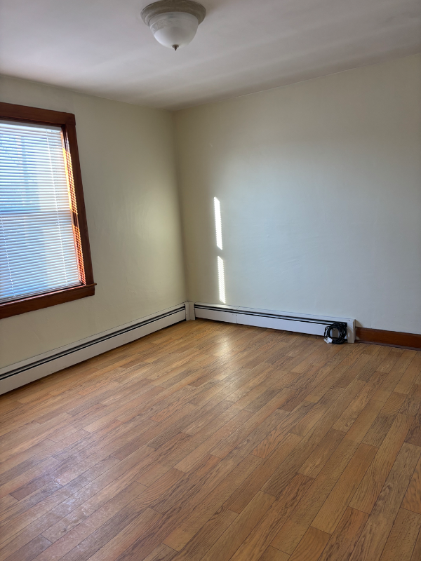 1563 Cove Rd #2W - Photo 6 of 9