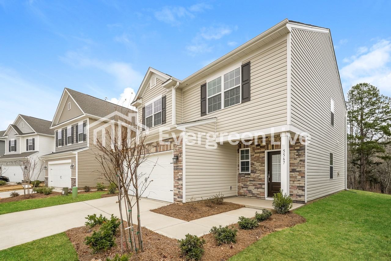5567 Hydrangea St - Photo 2 of 15
