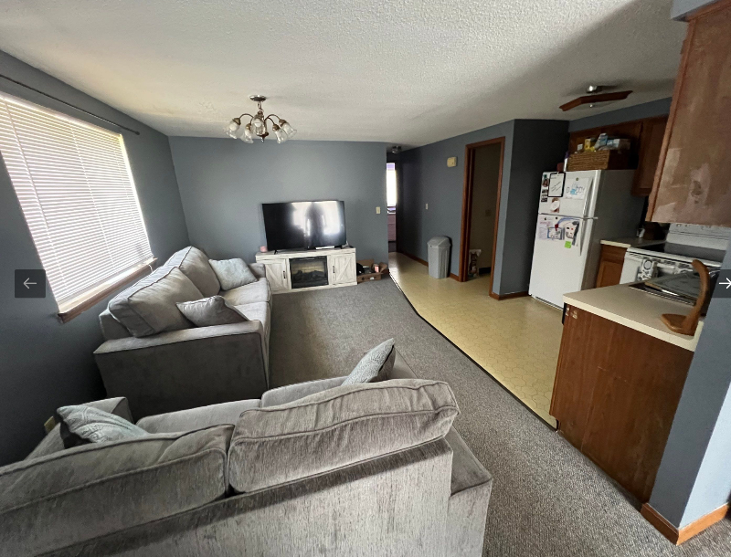 2717 Oppenheim Ct - Photo 2 of 5