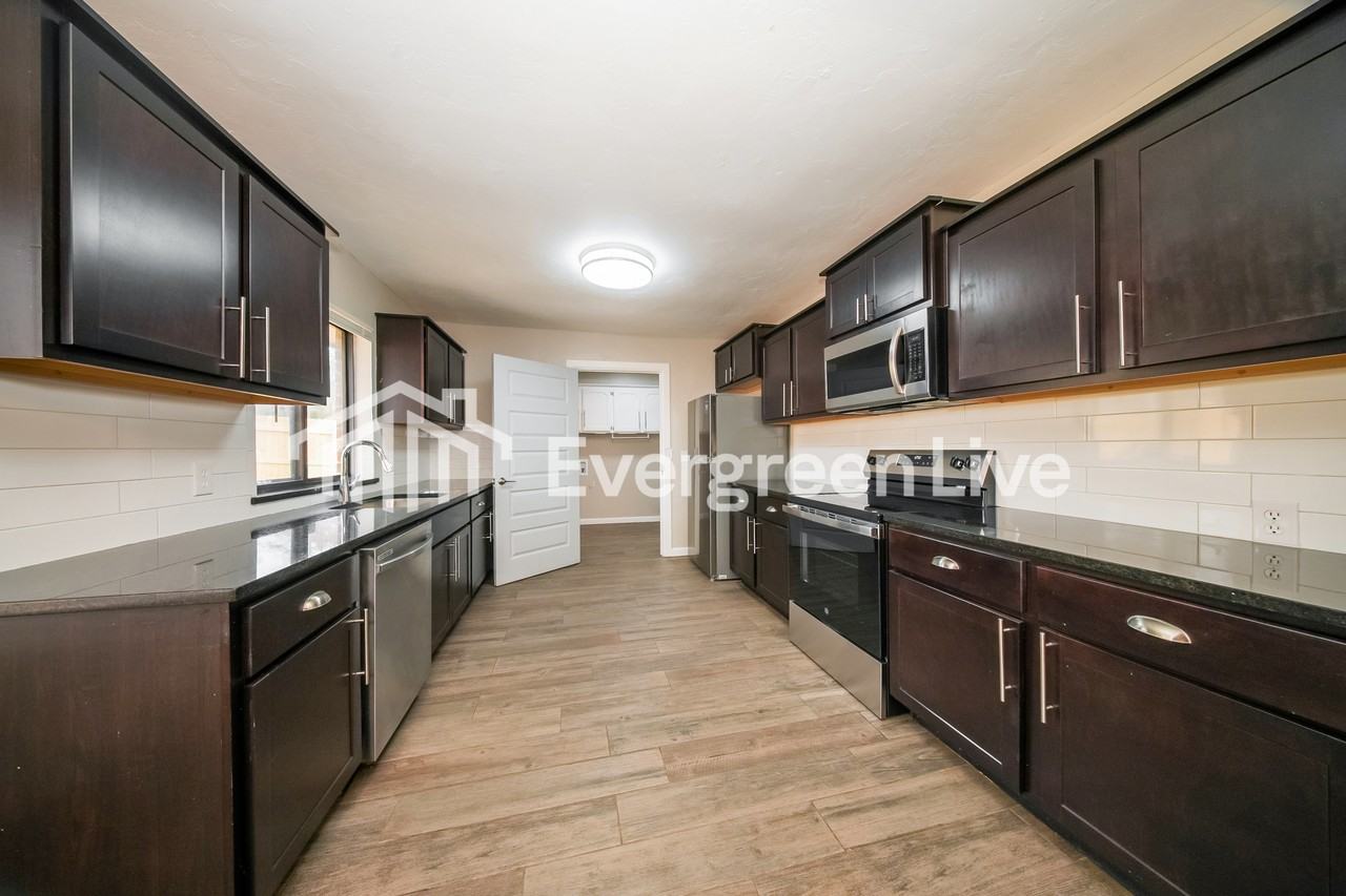 14411 Autumn Dr - Photo 6 of 16