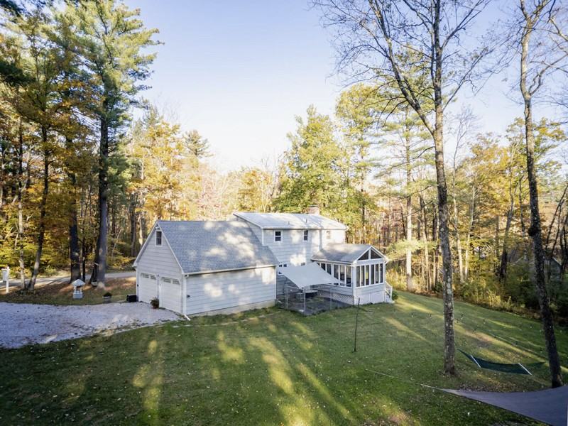 230 Middle Rd - Photo 4 of 18