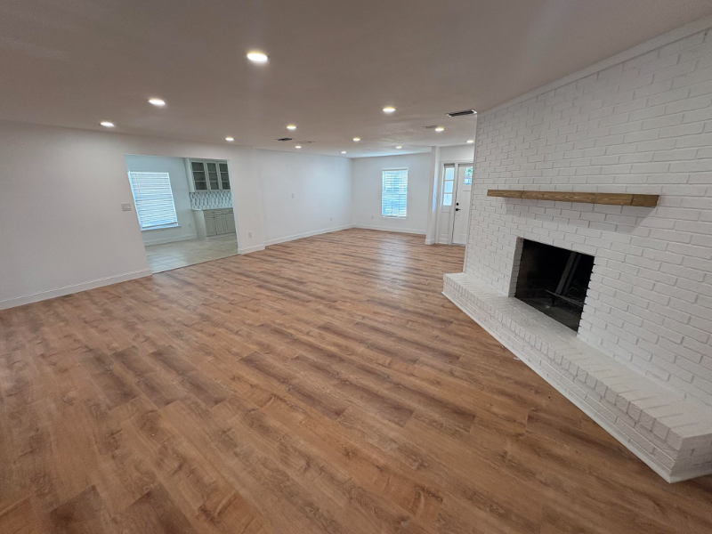 2301 S San Jose Cir - Photo 2 of 11