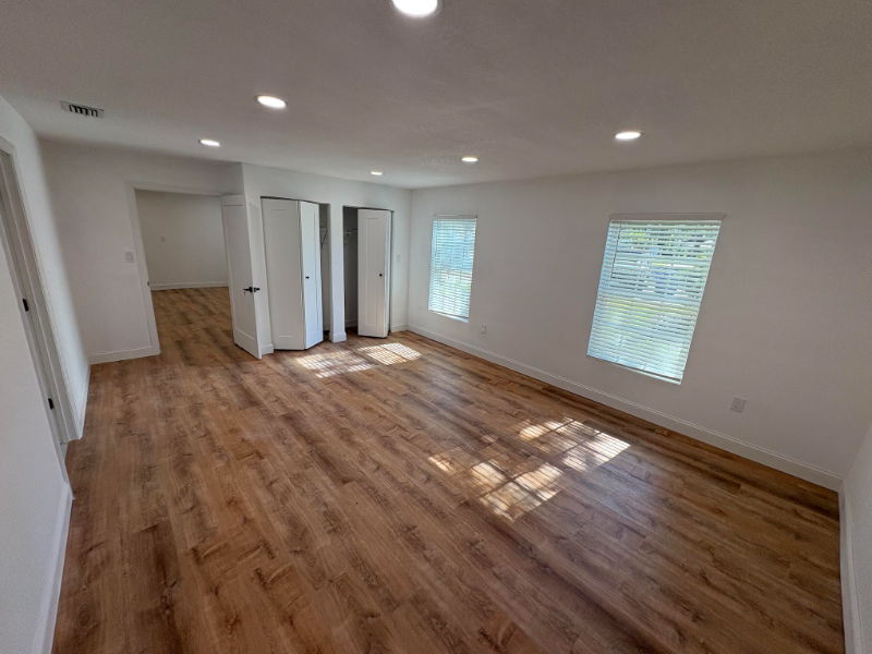 2301 S San Jose Cir - Photo 5 of 11