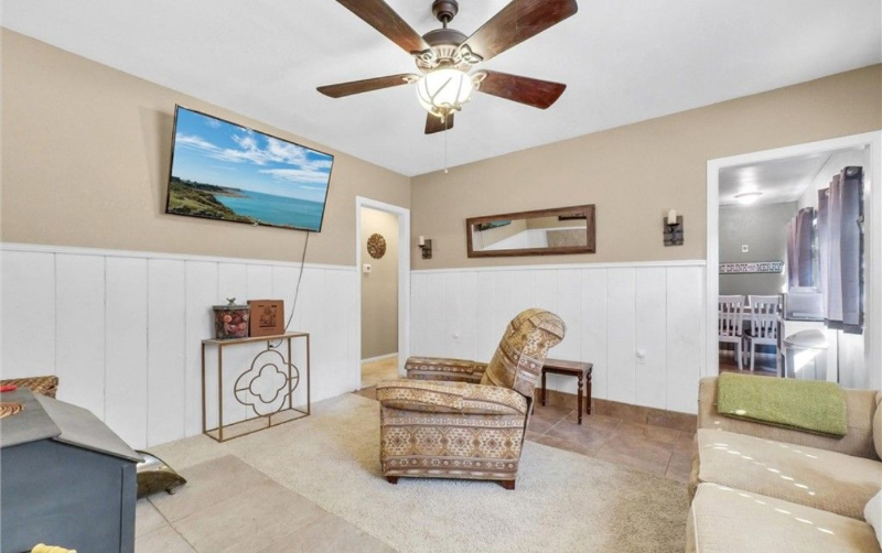 710 Marin Rd #B - Photo 5 of 16