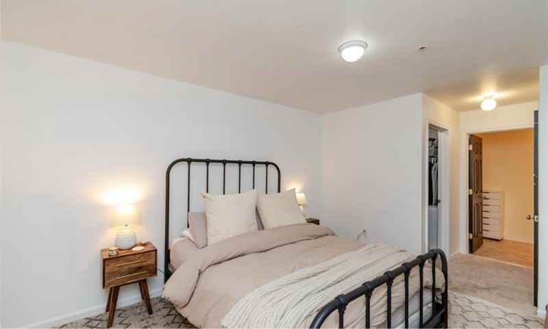 867 Amanda Ln - Photo 6 of 13