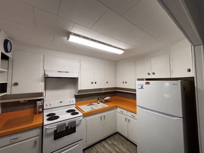 108 Se 100th Ave - Photo 7 of 8