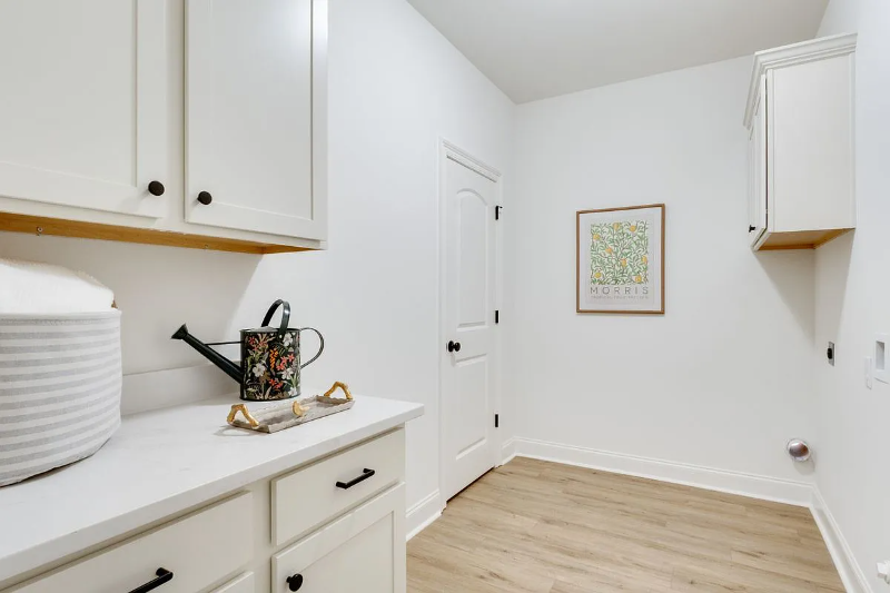 127 Aubree Cir - Photo 2 of 3