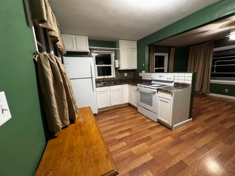 420 38th Ave - Photo 2 of 7