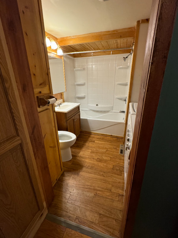 959 W 2nd St - Photo 5 of 6