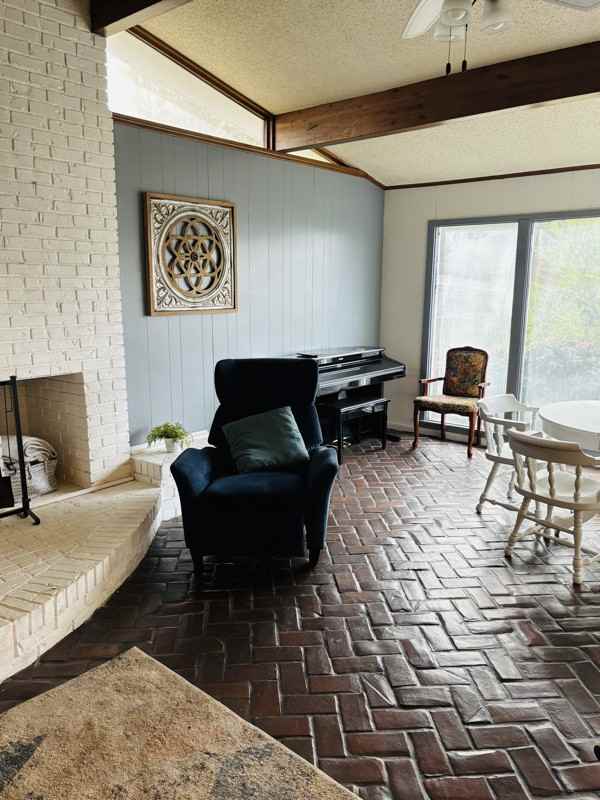 2321 N Calion Rd - Photo 2 of 19