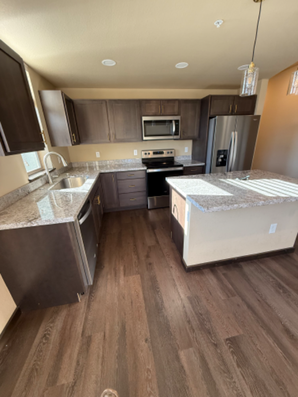 1768 Wildfire Rd #202 - Photo 4 of 11