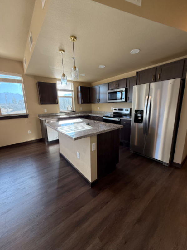 1768 Wildfire Rd #202 - Photo 5 of 11