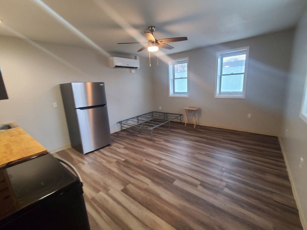 643 Washington St ##J