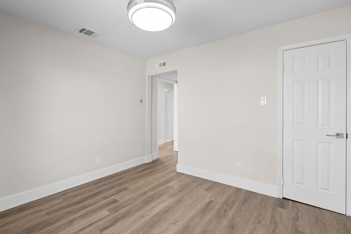 2008 E Peters Colony Rd - Photo 5 of 16