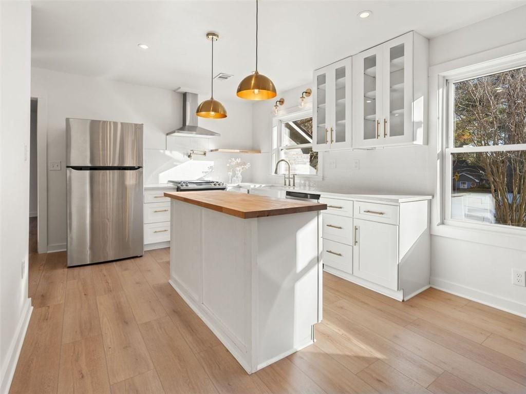 3452 Beech Dr - Photo 4 of 16