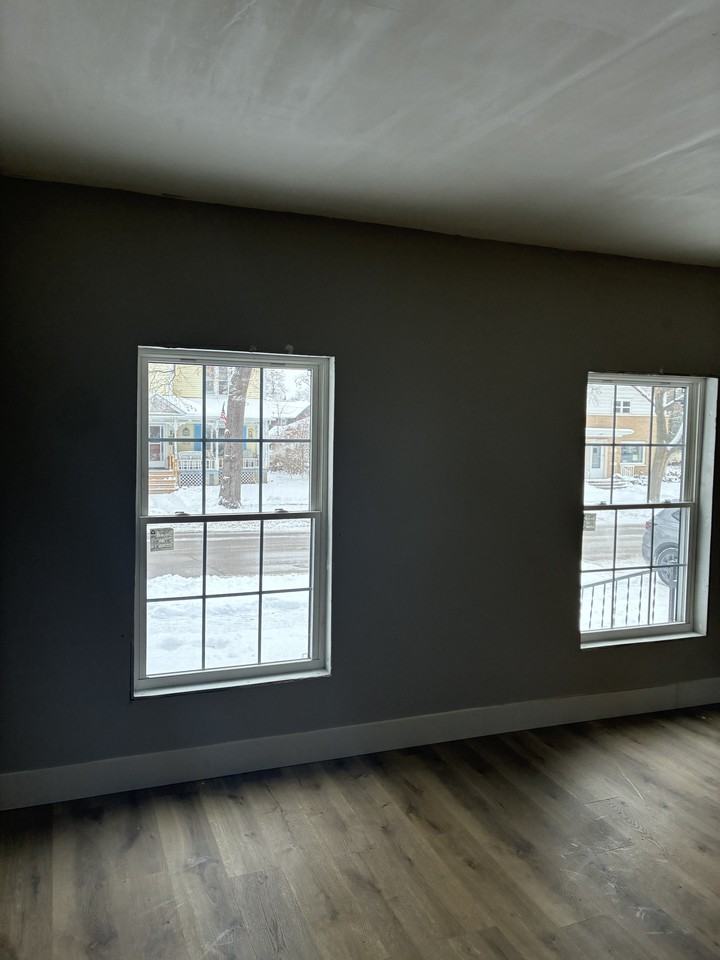 709 E North St #1 - Photo 3 of 3