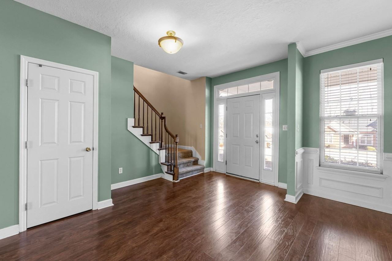 832 Prairie Ln - Photo 5 of 34