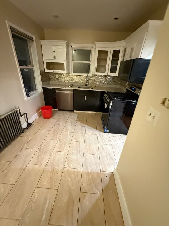 9014 Silver Rd #NA - Photo 3 of 11