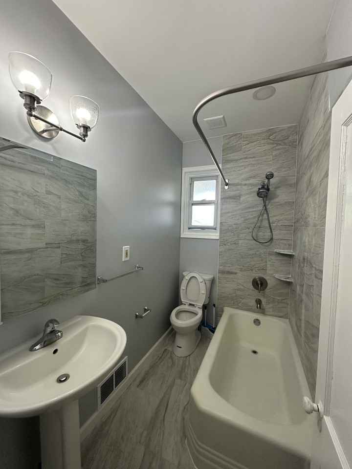 110 Cottman Ave #A - Photo 4 of 6