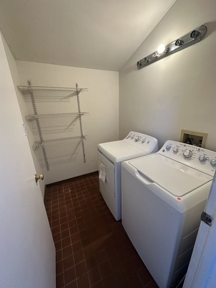 110 Cottman Ave #A - Photo 5 of 6