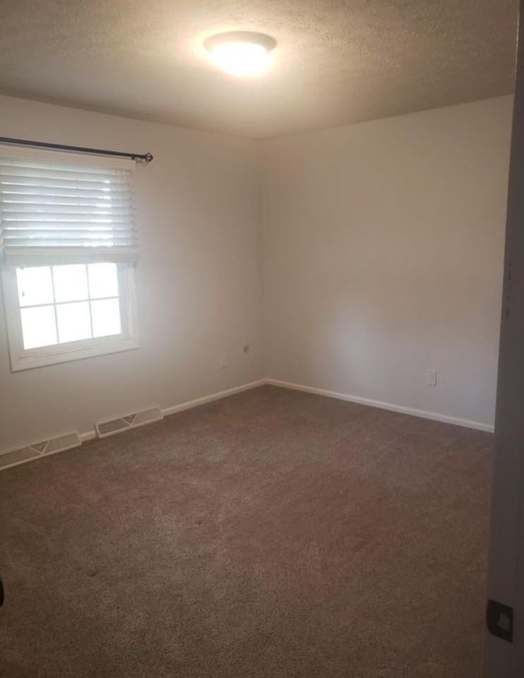 4073 Cottage Grove Rd #4073 - Photo 4 of 6