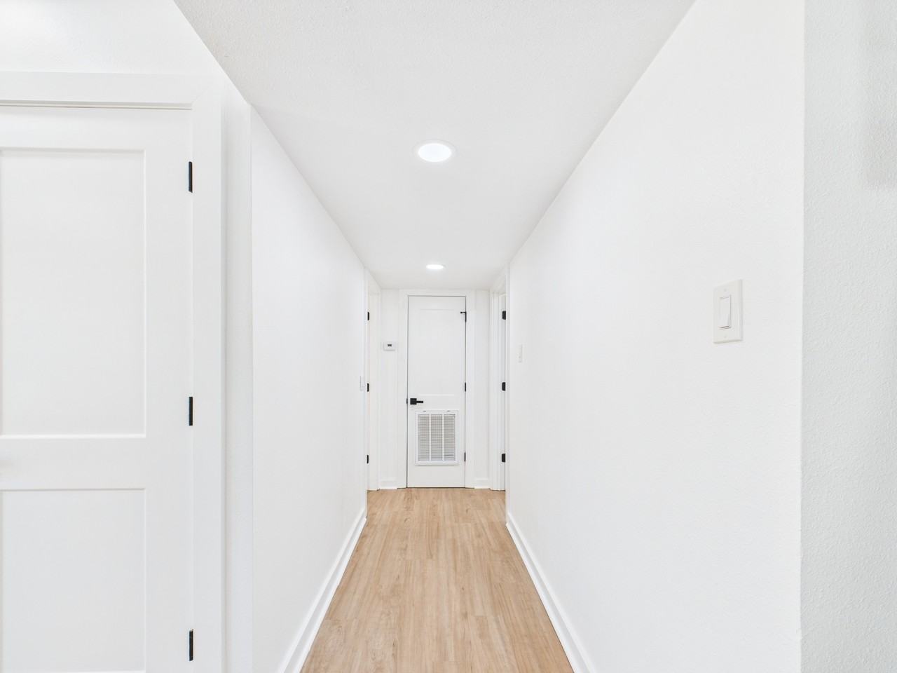 607 Foch St #B - Photo 6 of 14