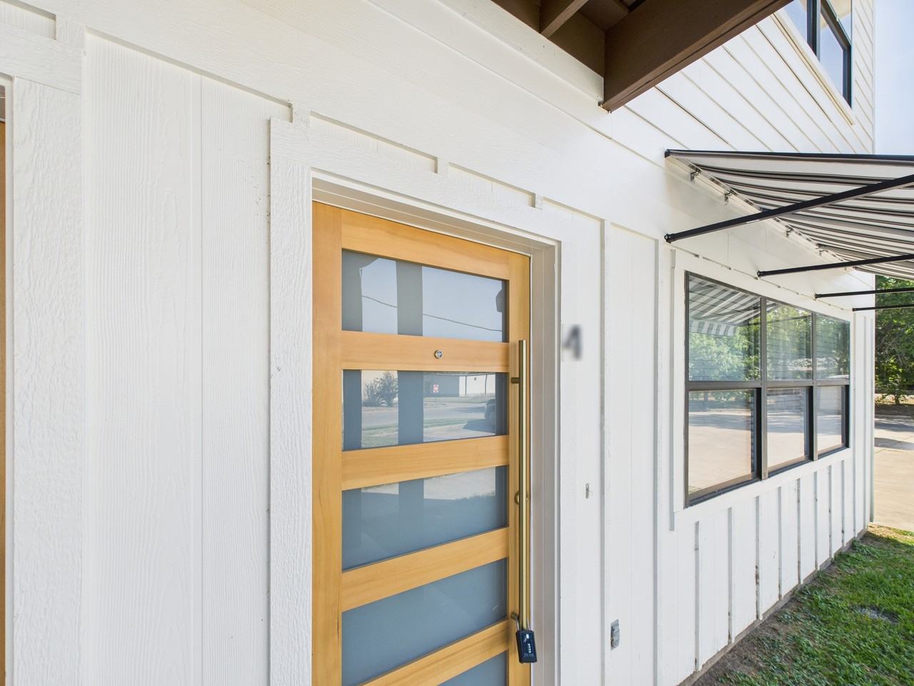 309 Mobile Ave #4 - Photo 2 of 11