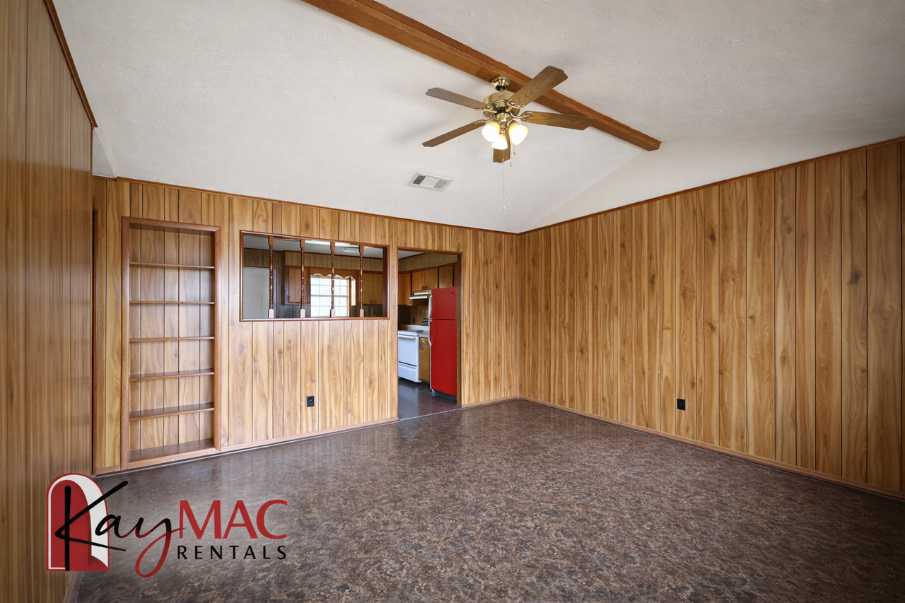 1115 6th St #NA - Photo 4 of 11