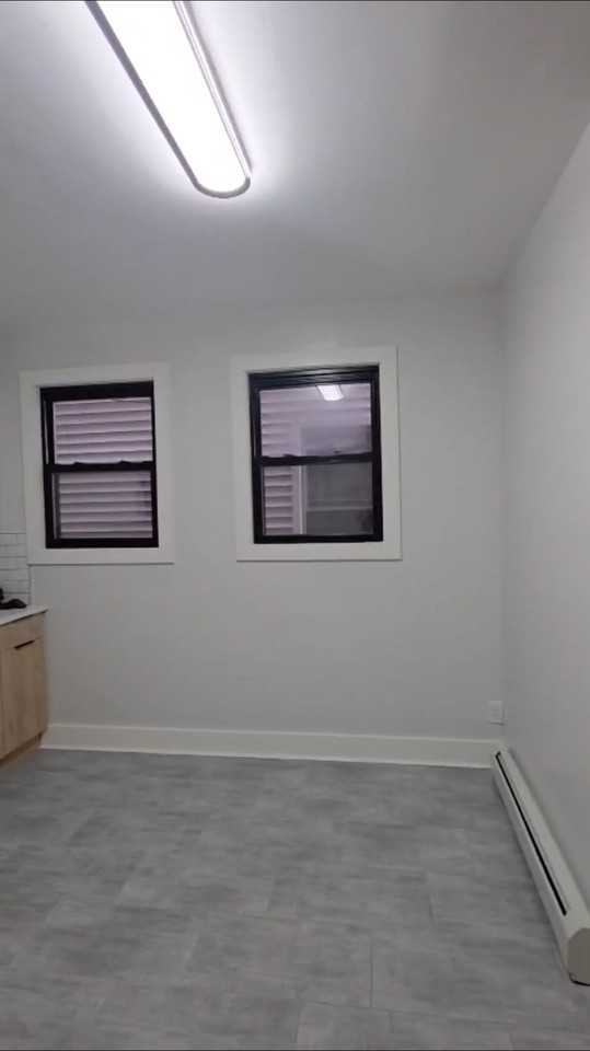 691 Summer Ave #1 - Photo 3 of 14