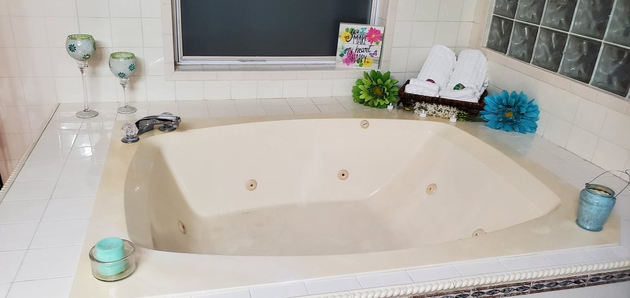 6542 Sherry Ln - Photo 6 of 24