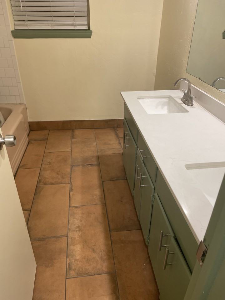 3106 Nw 63rd St #NA - Photo 7 of 13