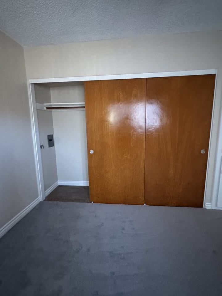 320 Harding Ave #5 - Photo 2 of 8