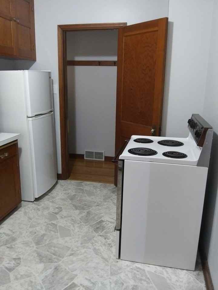 105 S Lindberg Ave #NA - Photo 2 of 10