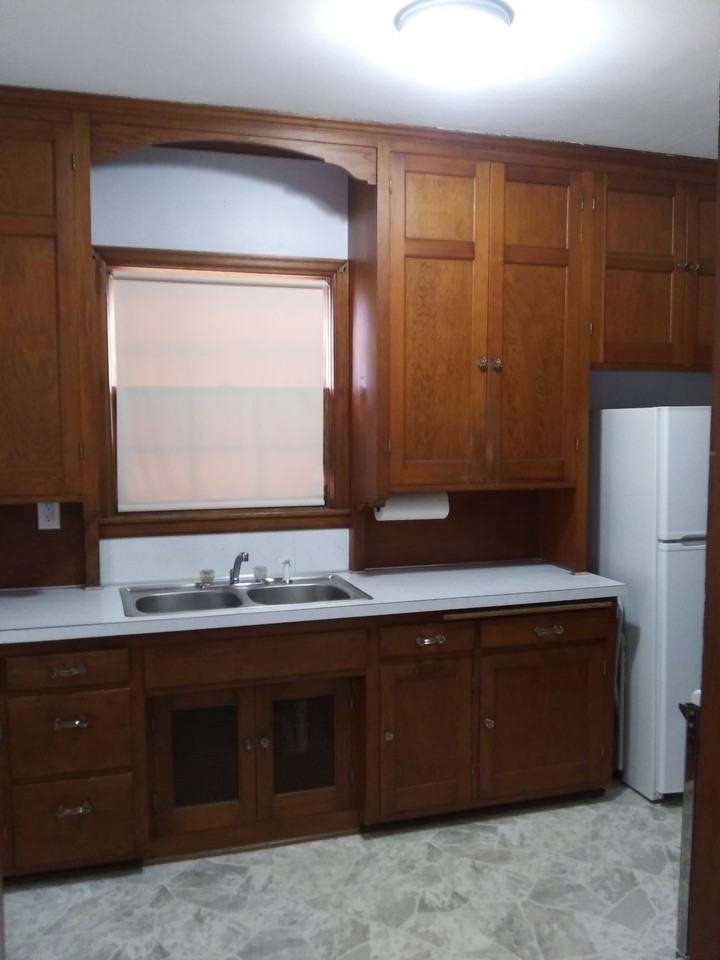 105 S Lindberg Ave #NA - Photo 3 of 10