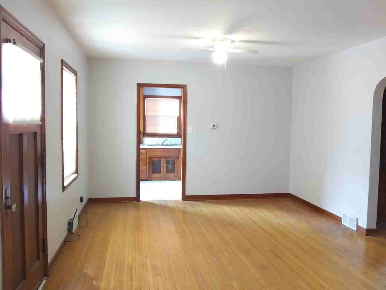 105 S Lindberg Ave #NA - Photo 5 of 10