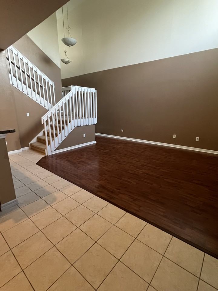 10043 Moorshire Cir #NA - Photo 5 of 14