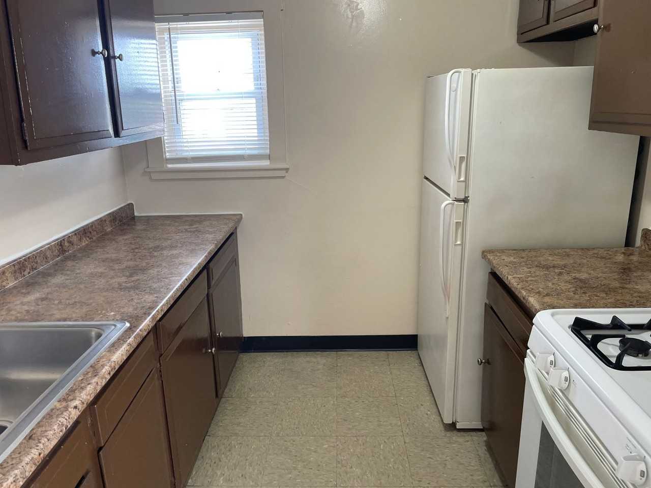 212-214 Washington Street - Photo 3 of 16