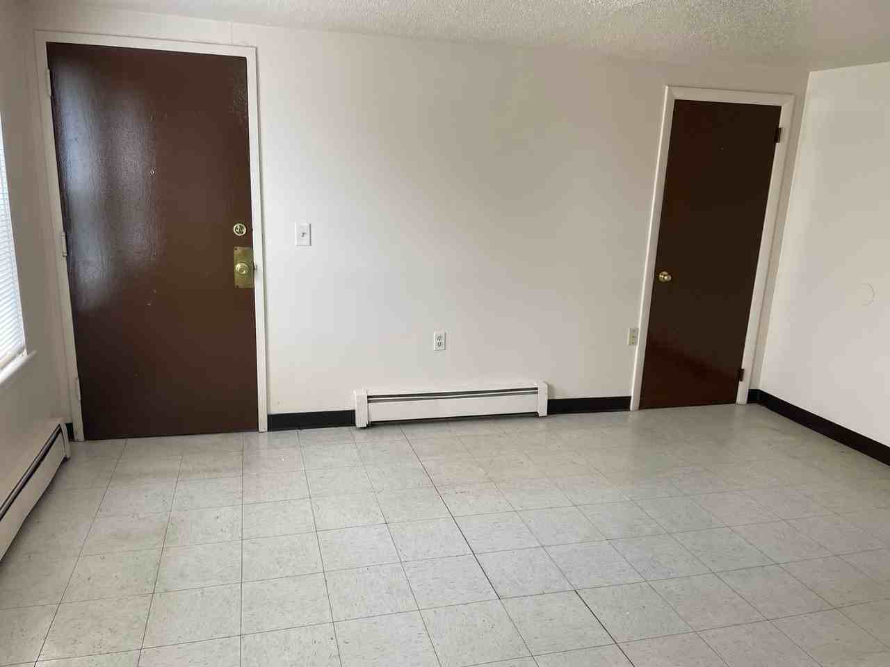 212-214 Washington Street - Photo 6 of 16