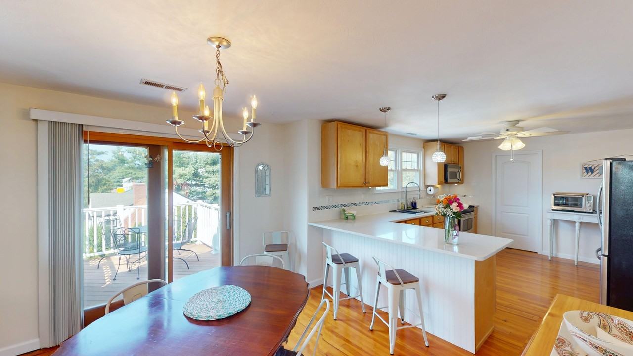 31 Quinnipiac Ave #2nd - Photo 3 of 20