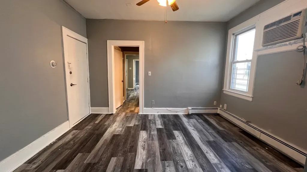 307 N 12th St #2R - Photo 5 of 16