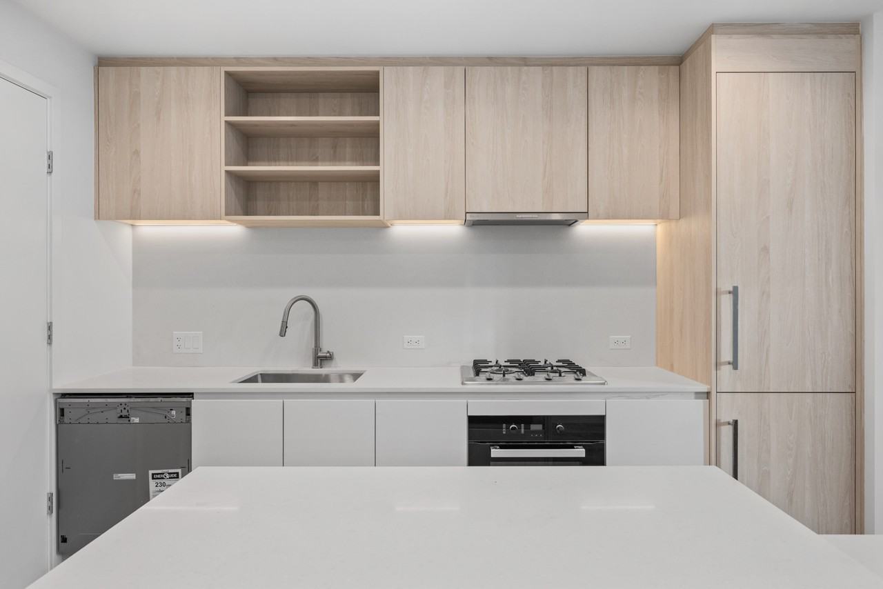 1981 Macdonald Street #40X - Photo 4 of 24